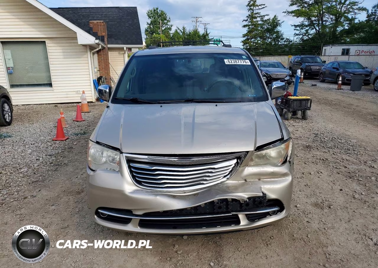2015 Chrysler Town & Country Touring L VIN:2C4RC1CG6FR522224 - 5
