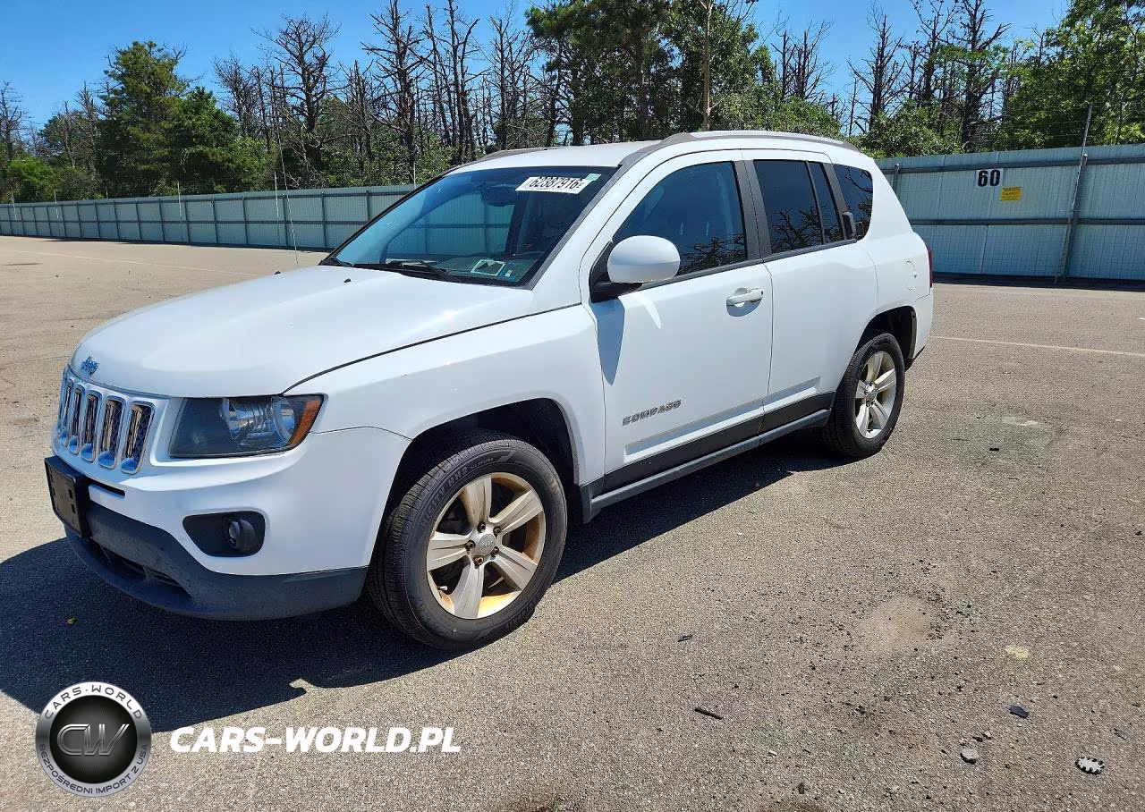 2016 Jeep Compass Latitude – zdjęcie 1 z 13