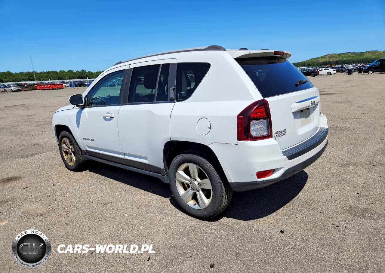 2016 Jeep Compass Latitude VIN:1C4NJDEB0GD542240 - 2