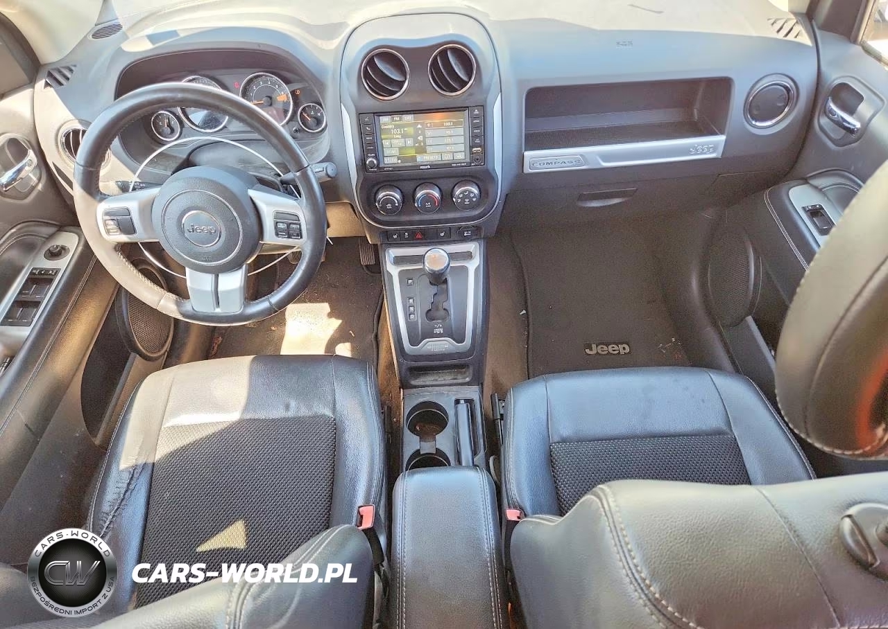 2016 Jeep Compass Latitude VIN:1C4NJDEB0GD542240 - 8