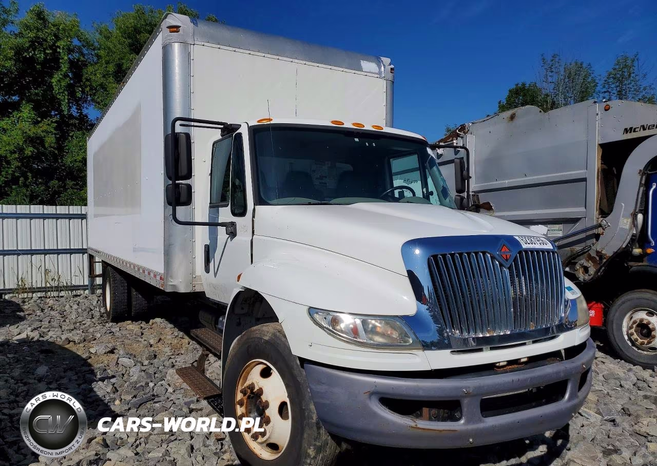 2017 International 4300 Box Truck VIN:1HTMMMMM7HH637476 - 4