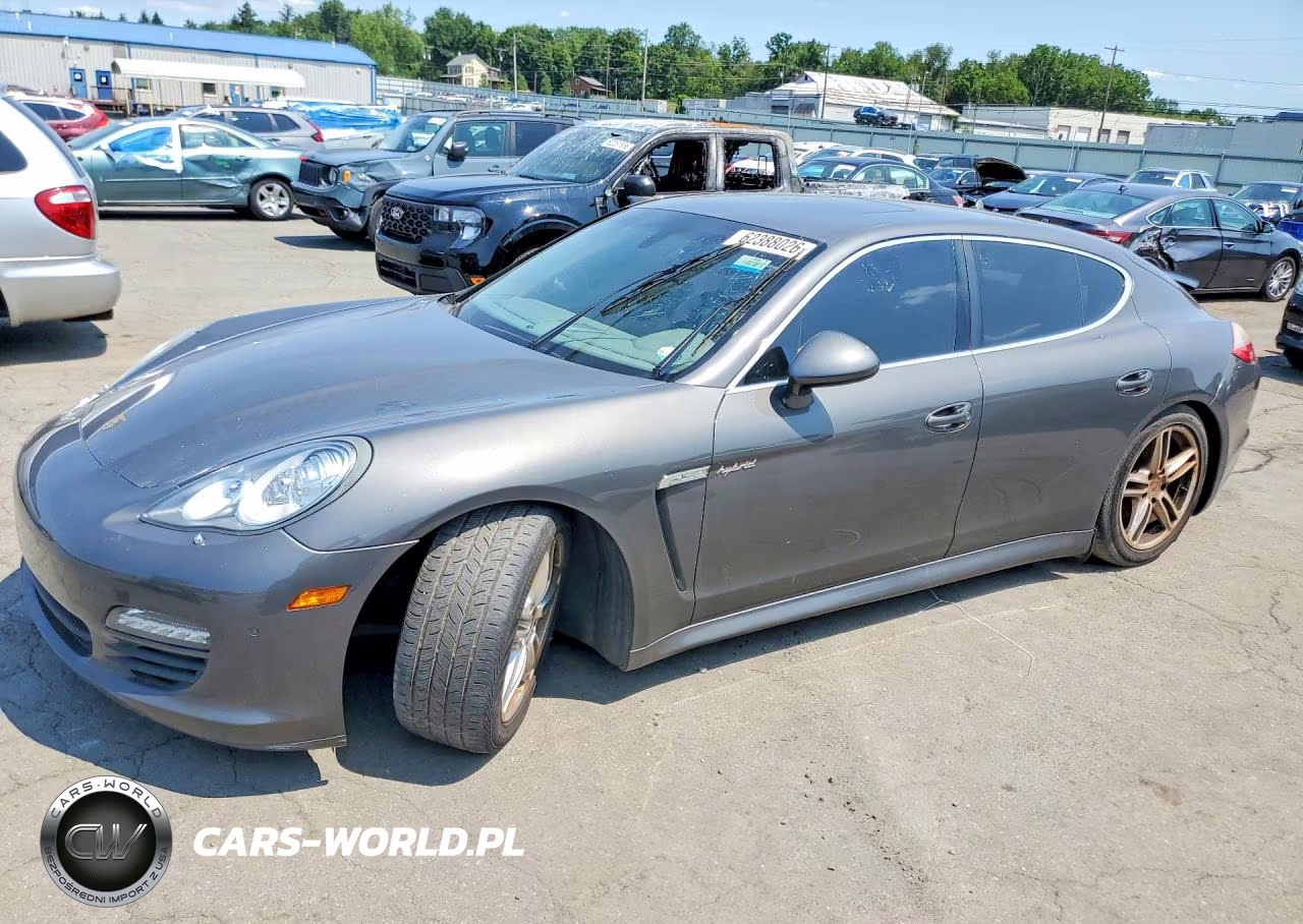 2013 Porsche Panamera S Hybrid
