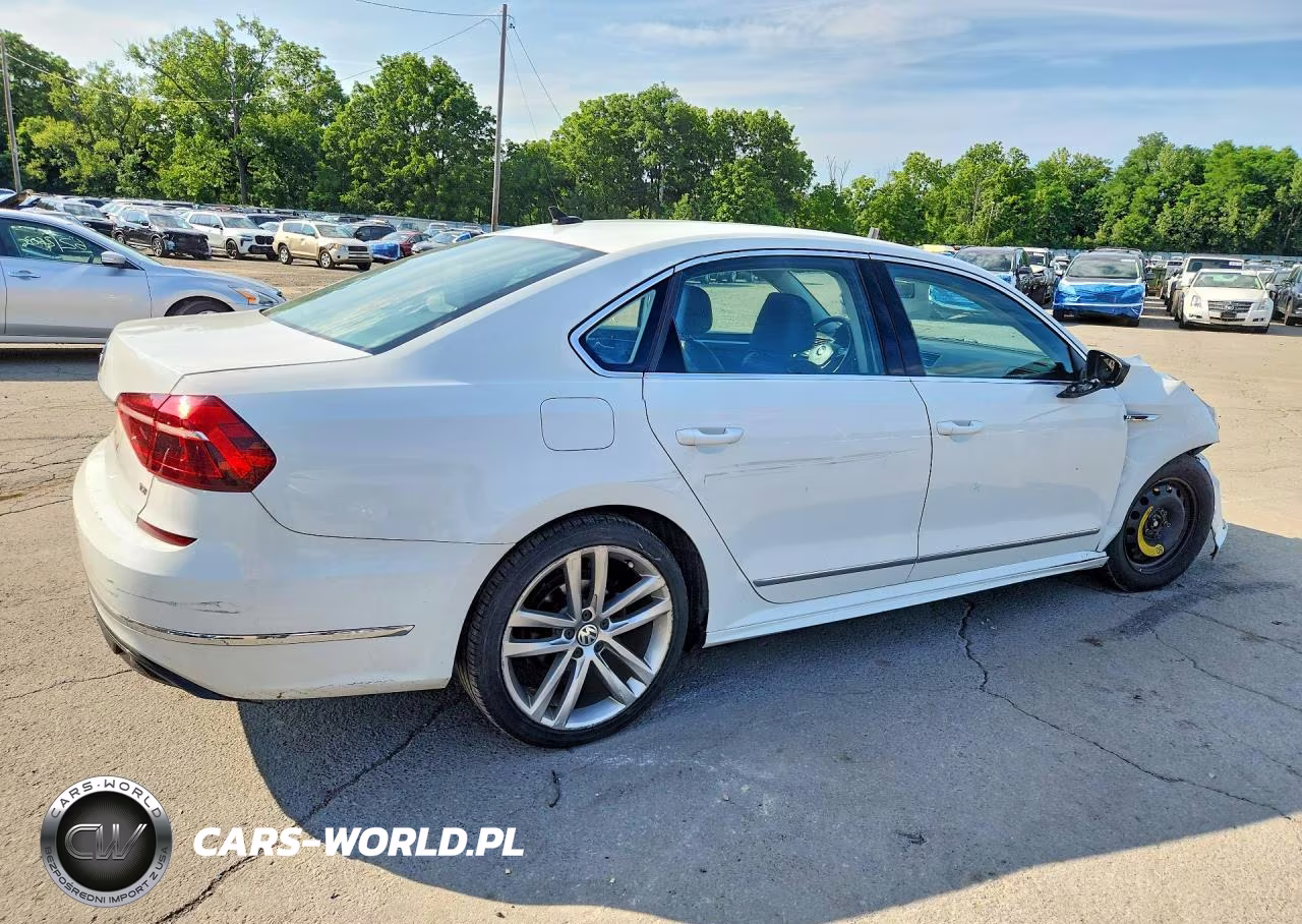 2017 Volkswagen Passat R-Line VIN:1VWDT7A36HC076856 - 3