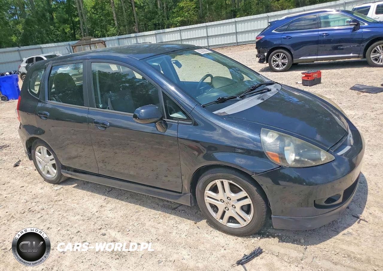 2008 Honda Fit Sport VIN:JHMGD38608S005372 - 4