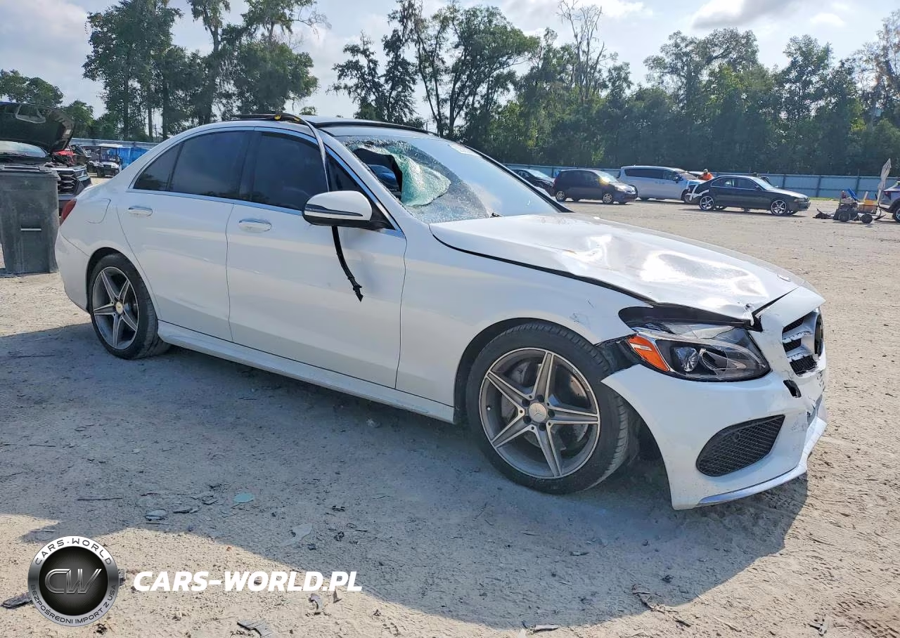 2016 Mercedes-Benz C 300 VIN:55SWF4JB7GU170544 - 4
