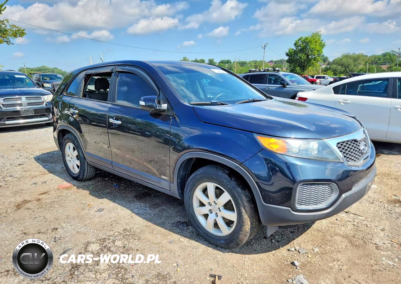 2012 Kia Sorento Lx VIN:5XYKTCA63CG246088 - 4