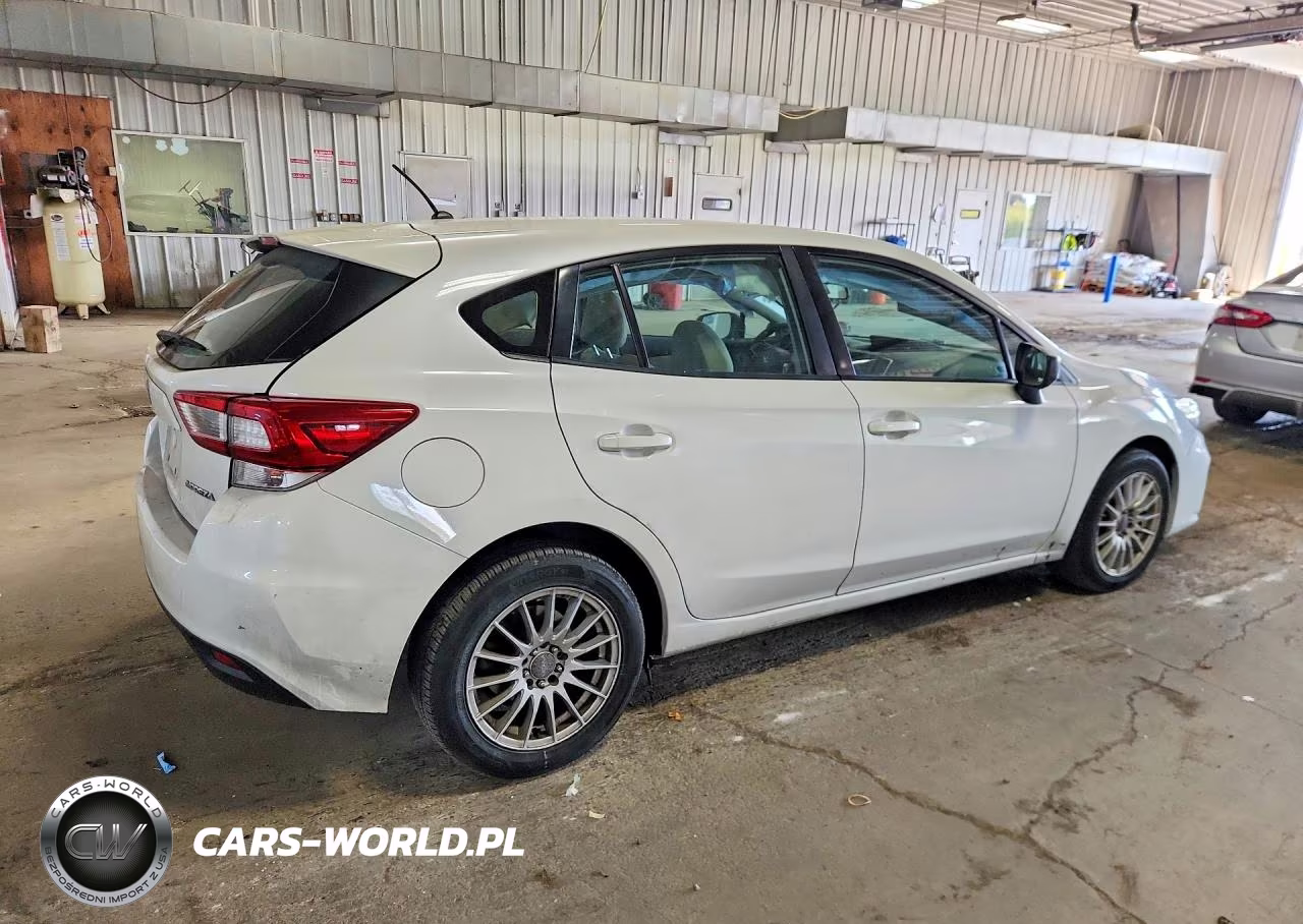 2018 Subaru Impreza VIN:4S3GTAA69J1706412 - 3