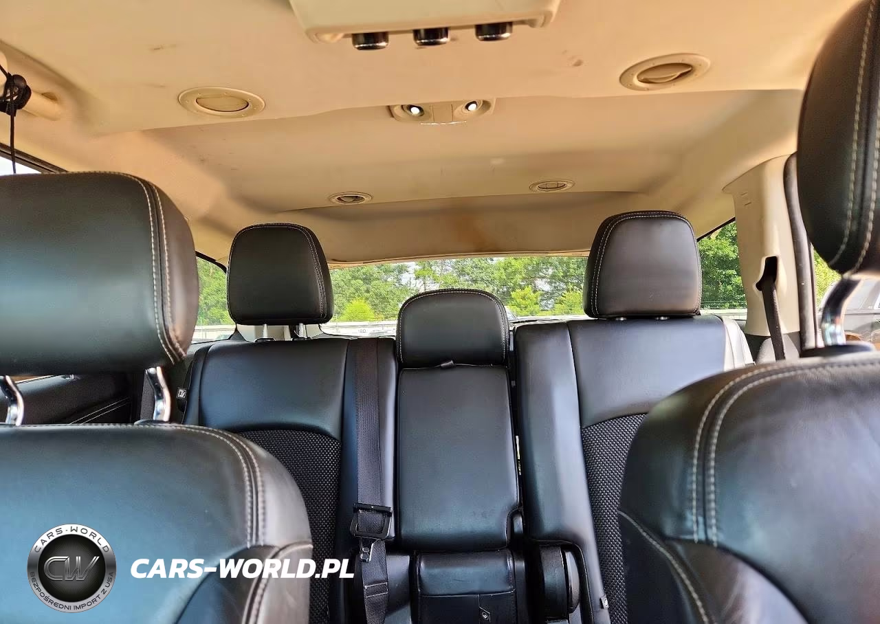 2020 Dodge Journey Crossroad VIN:3C4PDCGB8LT231571 - 10