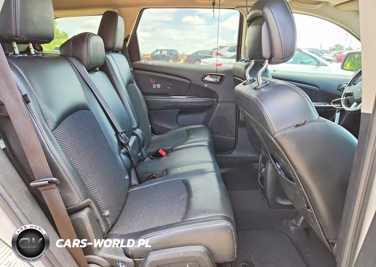 2020 Dodge Journey Crossroad VIN:3C4PDCGB8LT231571 - 11
