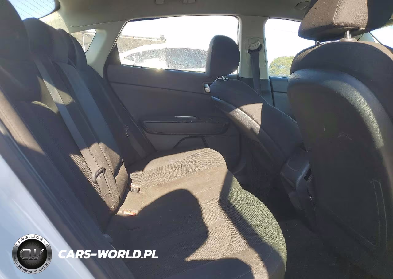2019 Kia Optima Lx VIN:5XXGT4L36KG277028 - 10
