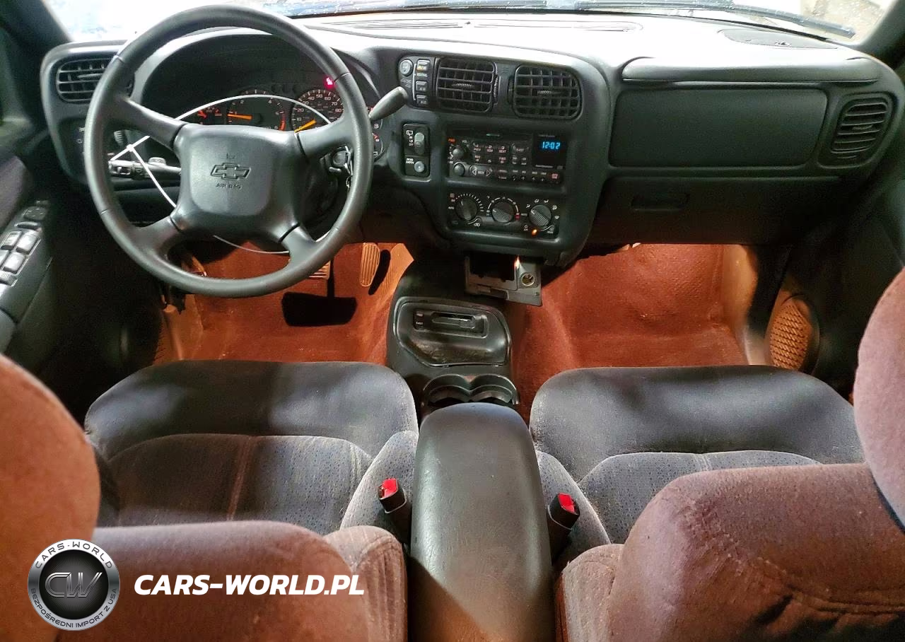 1999 Chevrolet Blazer VIN:1GNDT13W5X2196411 - 8