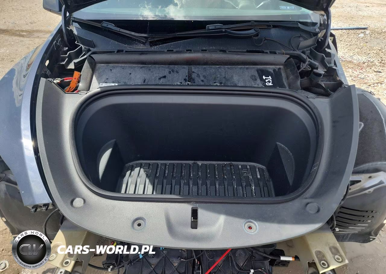 2021 Tesla Model Y VIN:5YJYGDEE7MF260624 - 12