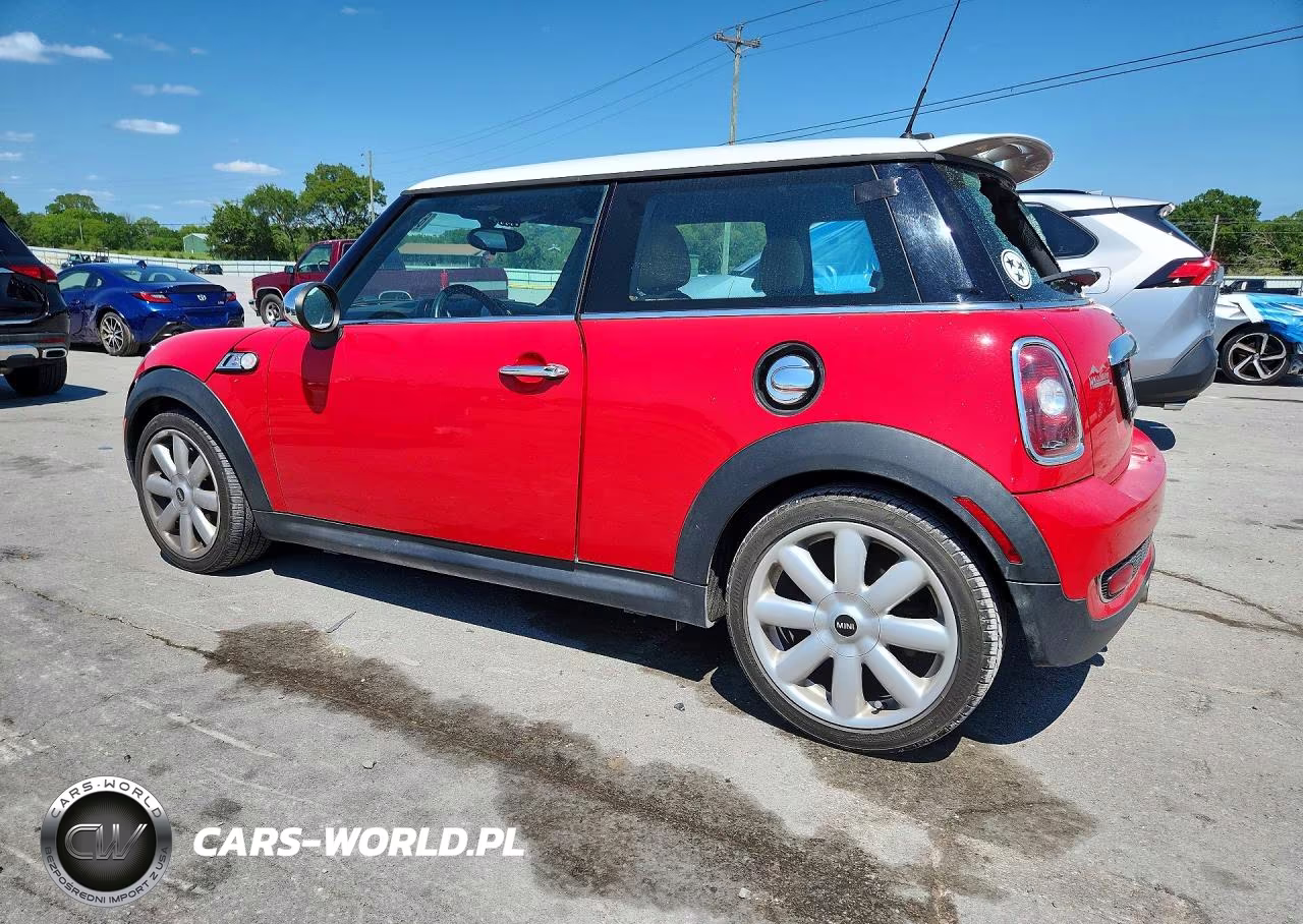 2007 Mini Cooper S VIN:WMWMF73587TT84258 - 2