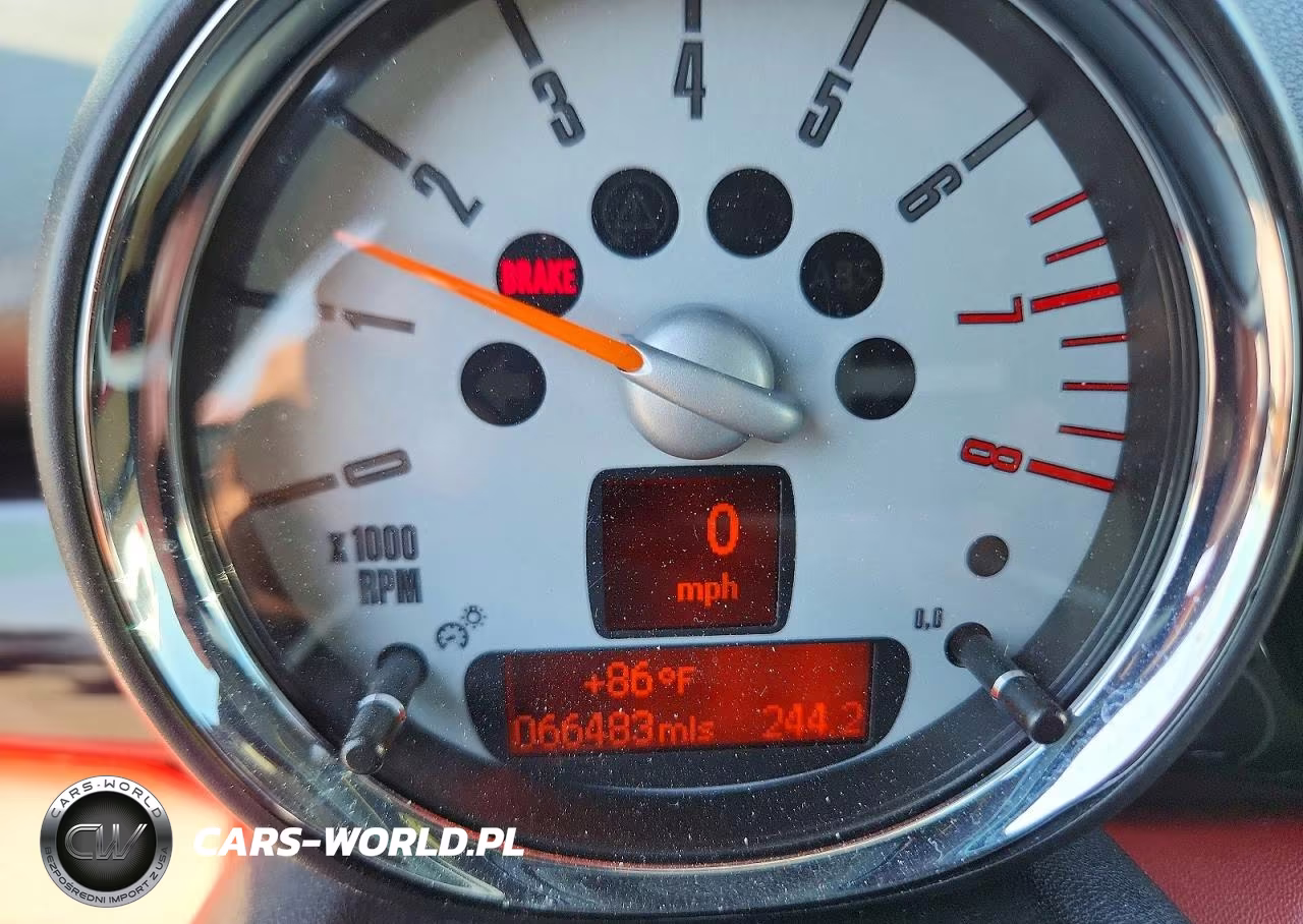 2007 Mini Cooper S VIN:WMWMF73587TT84258 - 9
