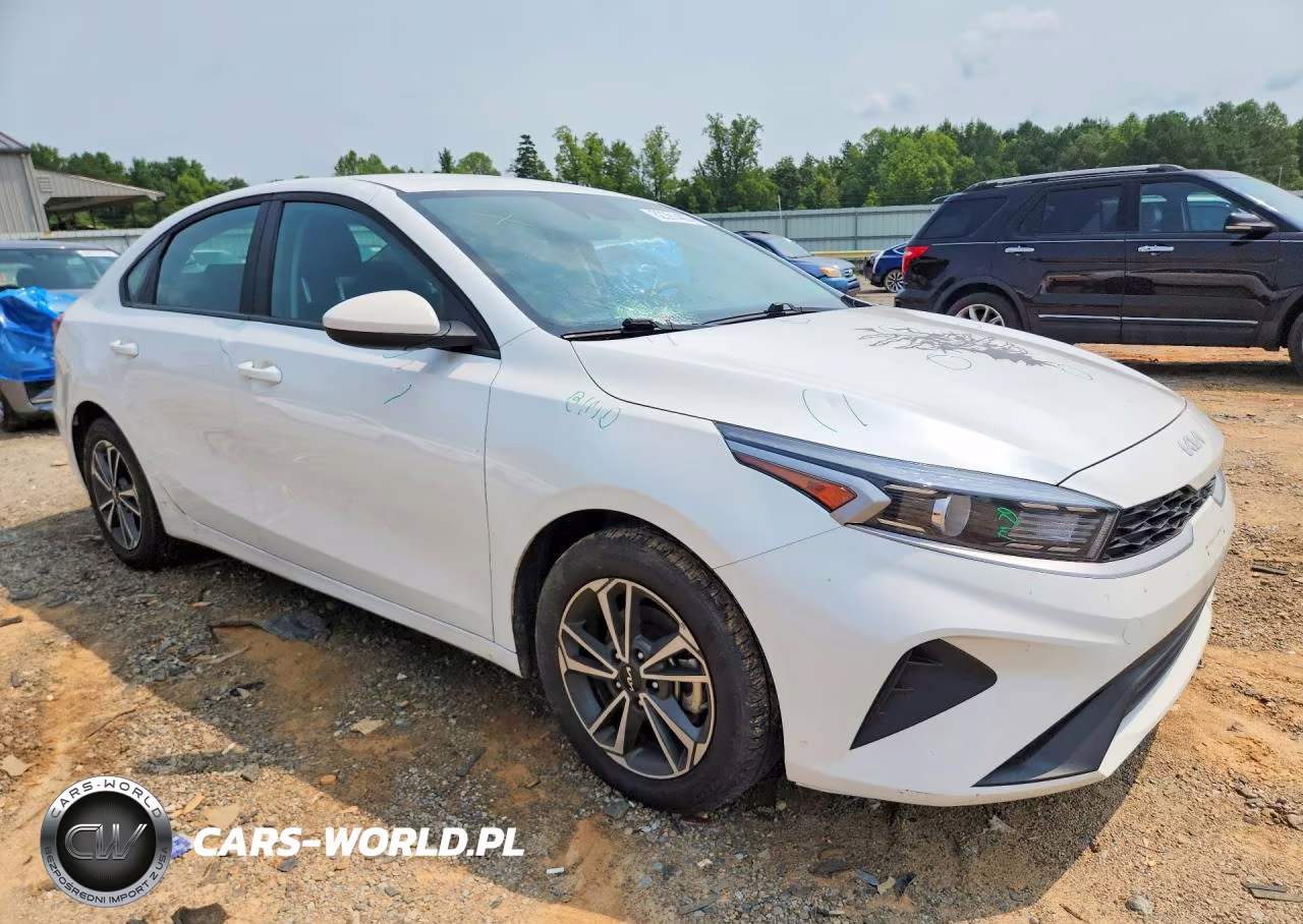 2024 Kia Forte Lxs VIN:3KPF24AD3RE788239 - 4