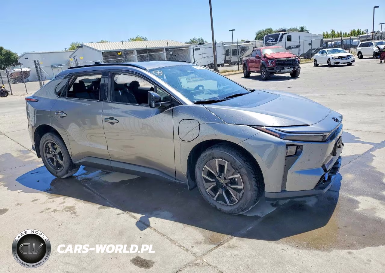 2026 Toyota Bz Xle Plus VIN:JTMBCAEB7TA007008 - 4