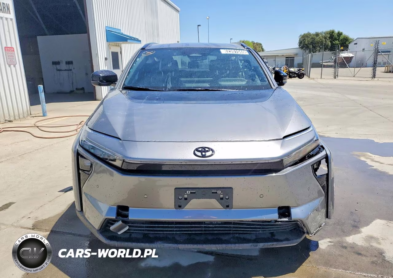 2026 Toyota Bz Xle Plus VIN:JTMBCAEB7TA007008 - 5