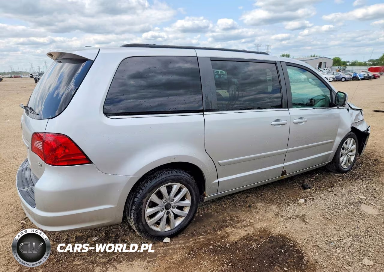 2012 Volkswagen Routan Se VIN:2C4RVABG0CR151987 - 3