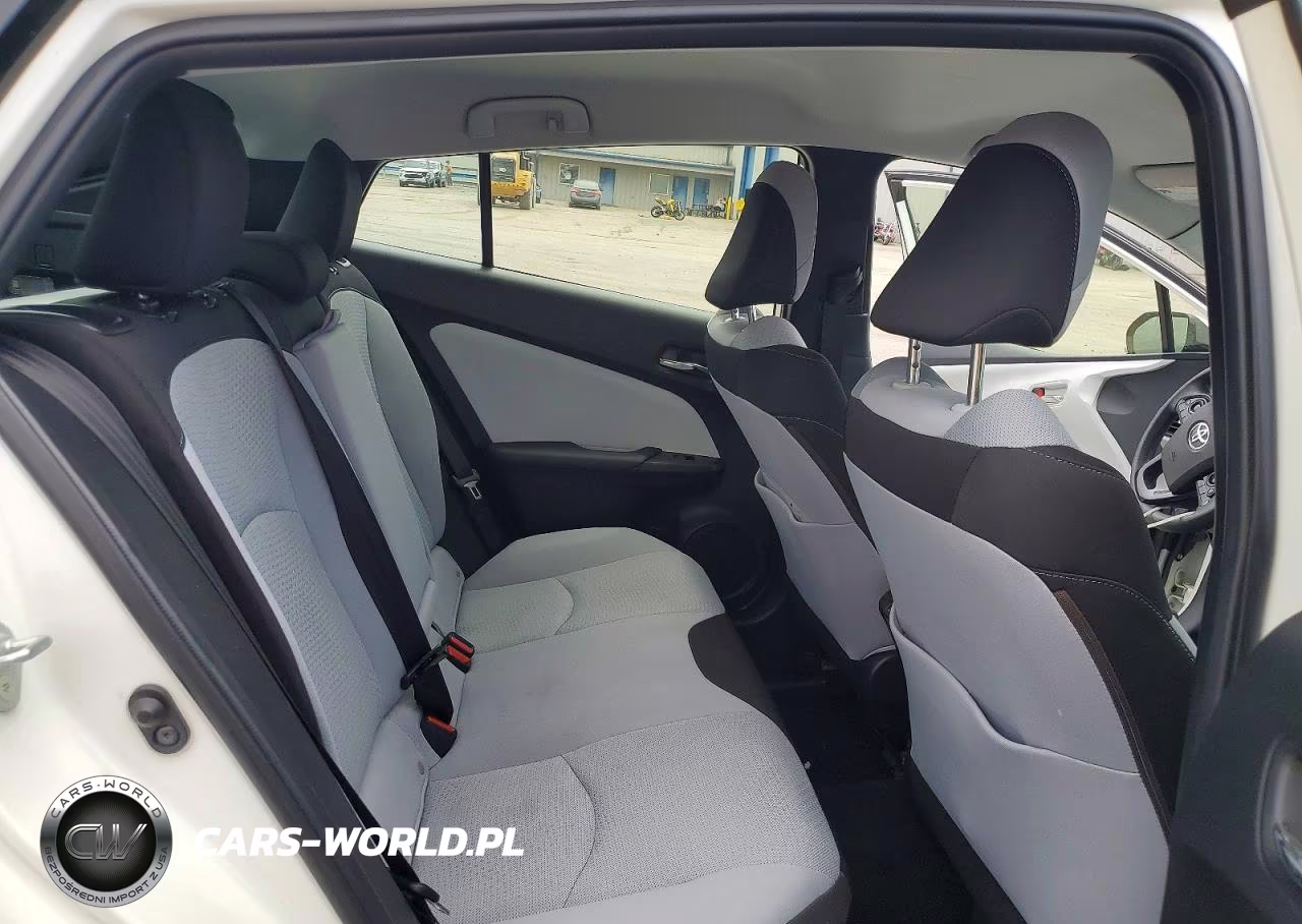 2020 Toyota Prius Le Awd-E VIN:JTDL9RFU0L3015070 - 10