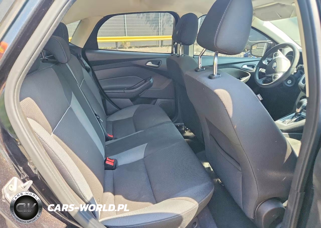 2012 Ford Focus Se VIN:1FAHP3F2XCL138503 - 10