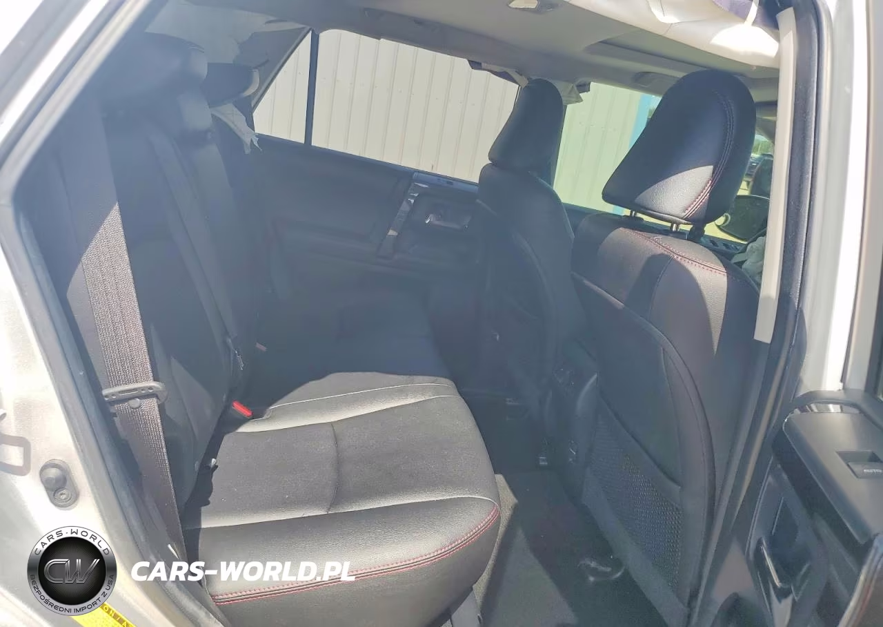 2018 Toyota 4Runner Trd Off-Road Premium VIN:JTEBU5JR9J5520771 - 11