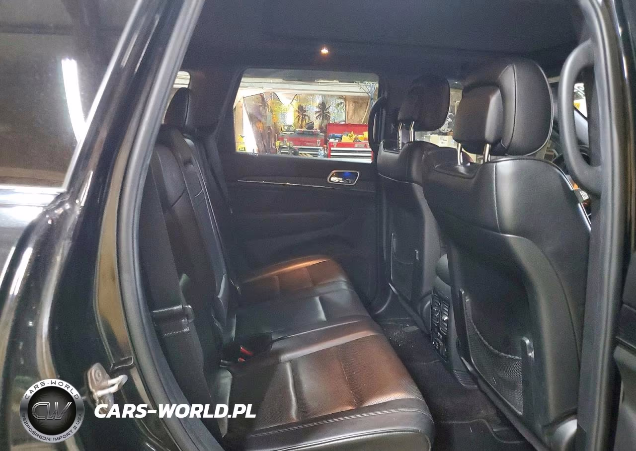 2018 Jeep Grand Cherokee Overland VIN:1C4RJFCG4JC180812 - 11