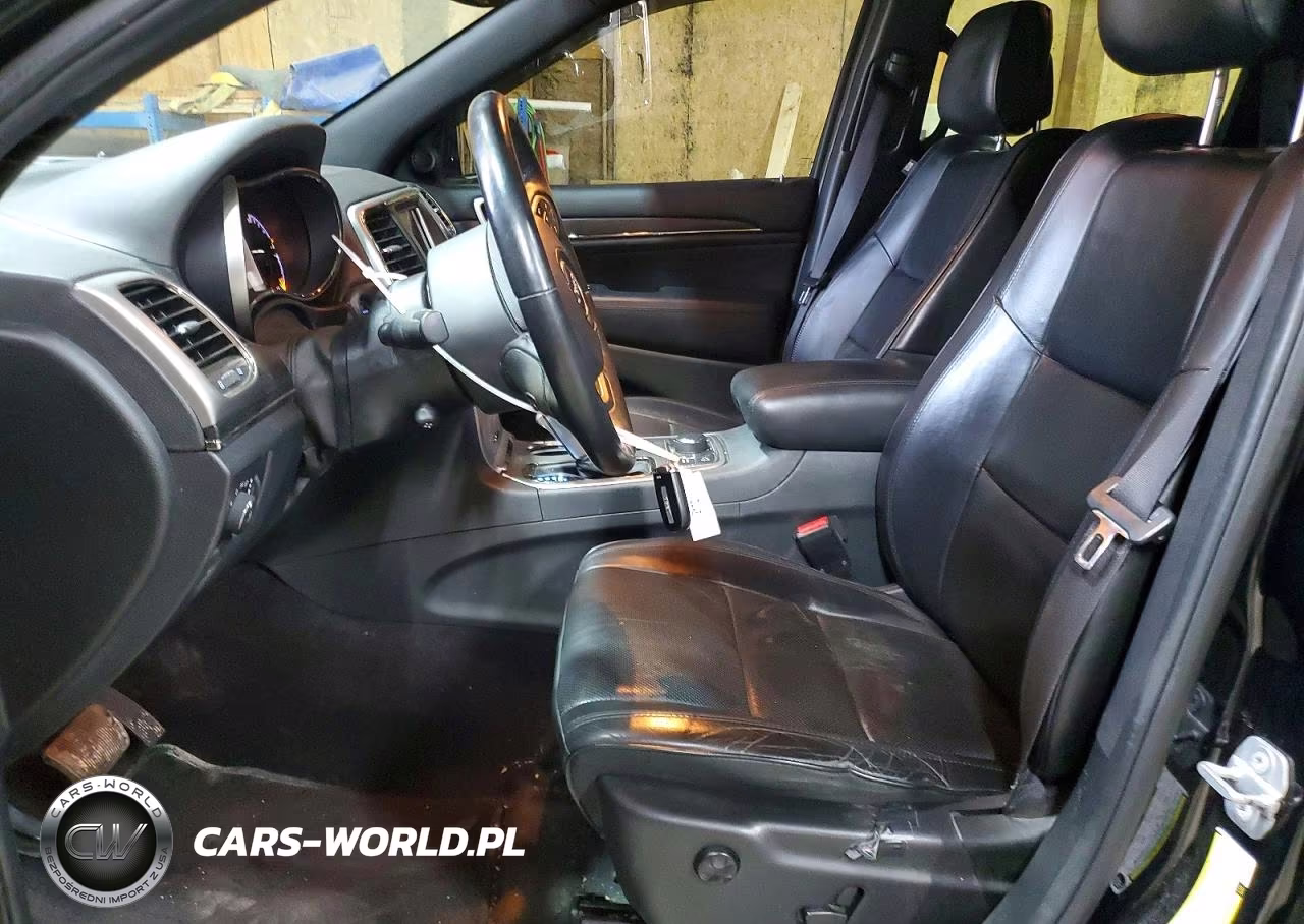 2018 Jeep Grand Cherokee Overland VIN:1C4RJFCG4JC180812 - 7