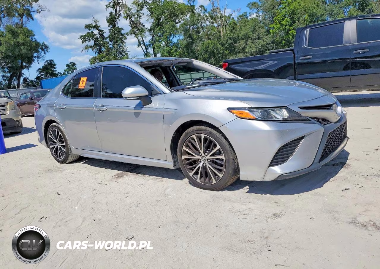 2019 Toyota Camry Se VIN:4T1B11HKXKU706918 - 4