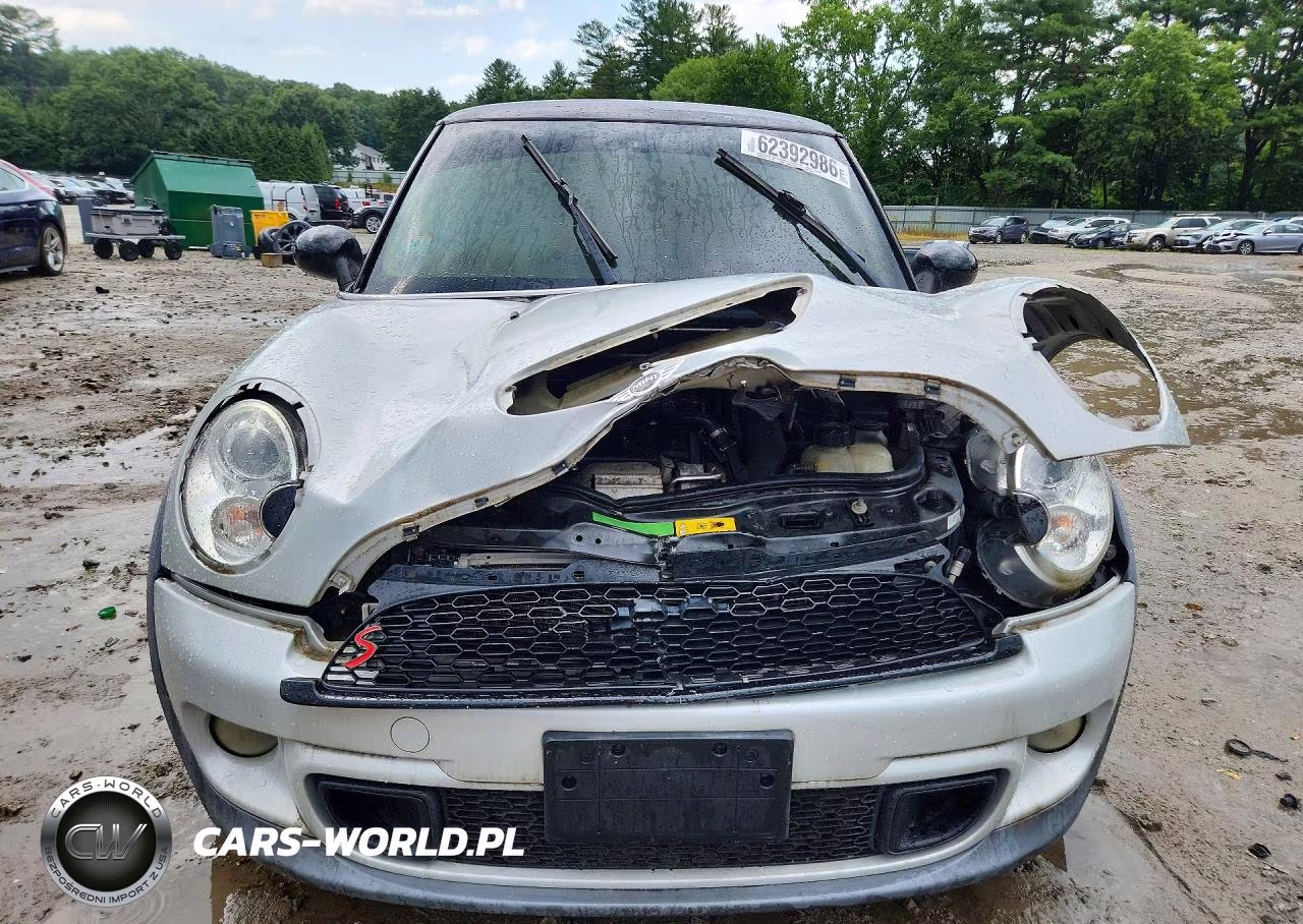 2011 Mini Cooper S VIN:WMWSV3C55BTY20091 - 5