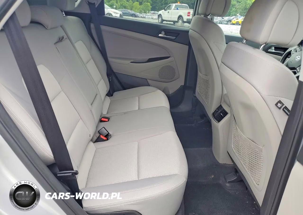 2017 Hyundai Tucson Sport VIN:KM8J3CA22HU400347 - 11