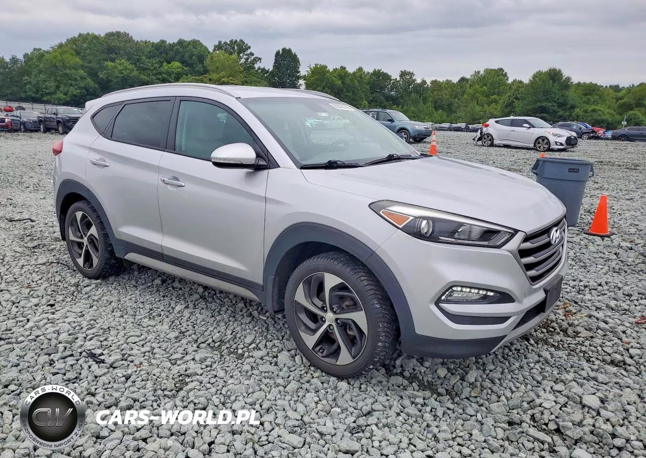 2017 Hyundai Tucson Sport VIN:KM8J3CA22HU400347 - 4