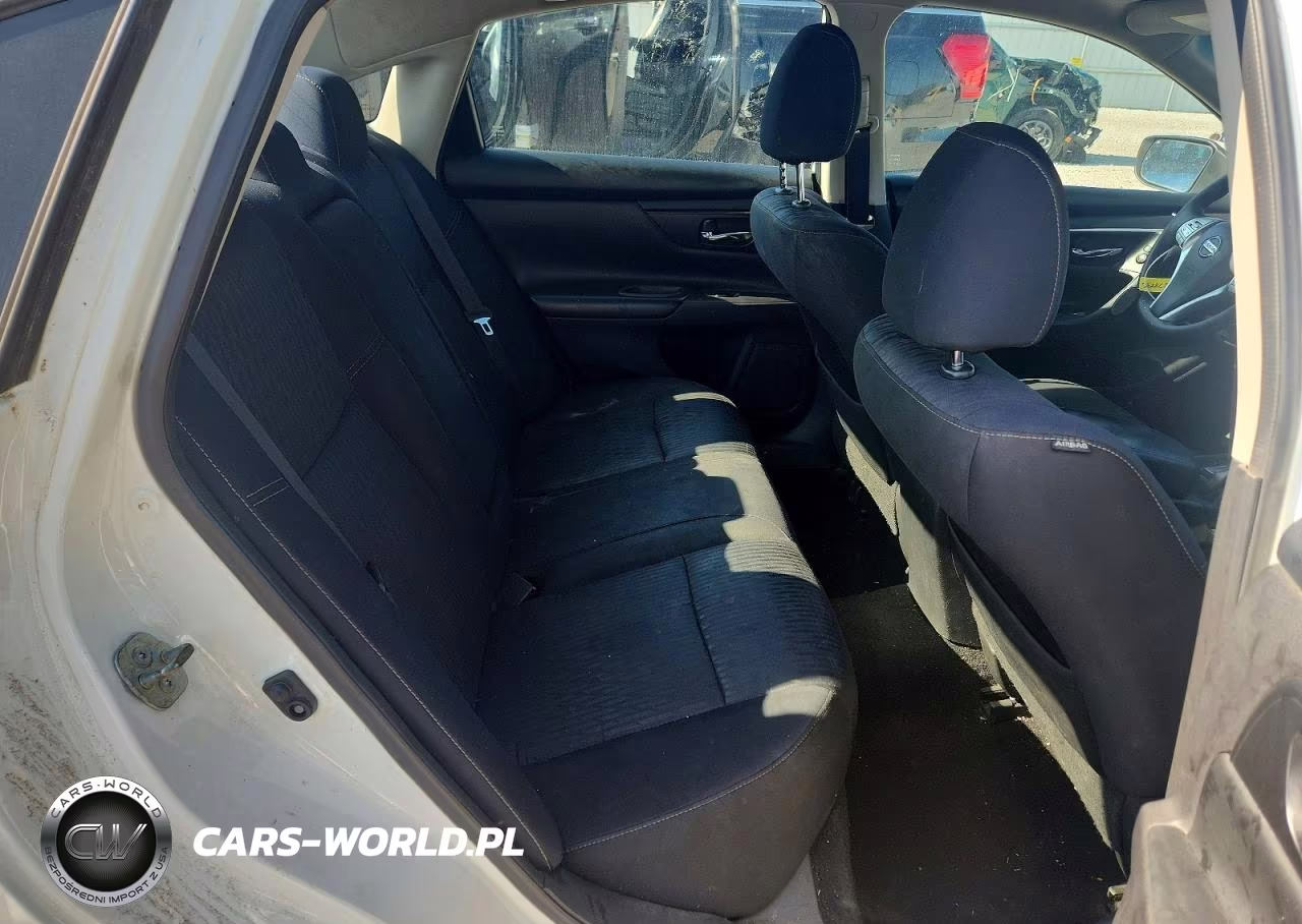 2018 Nissan Altima 2.5 S VIN:1N4AL3AP2JC157883 - 10