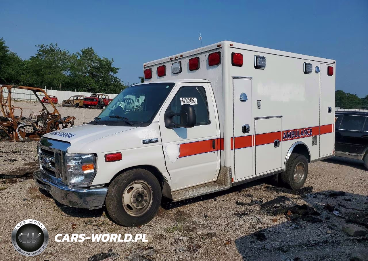 2021 Ford E-350 Supe - Ambulance