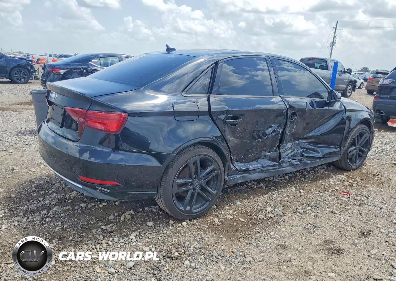 2018 Audi A3 Premium VIN:WAUAUGFF1J1016391 - 3