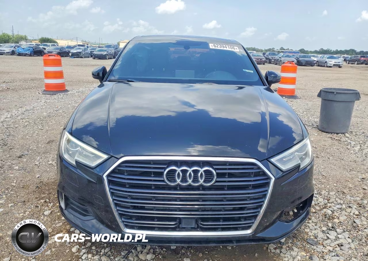 2018 Audi A3 Premium VIN:WAUAUGFF1J1016391 - 5