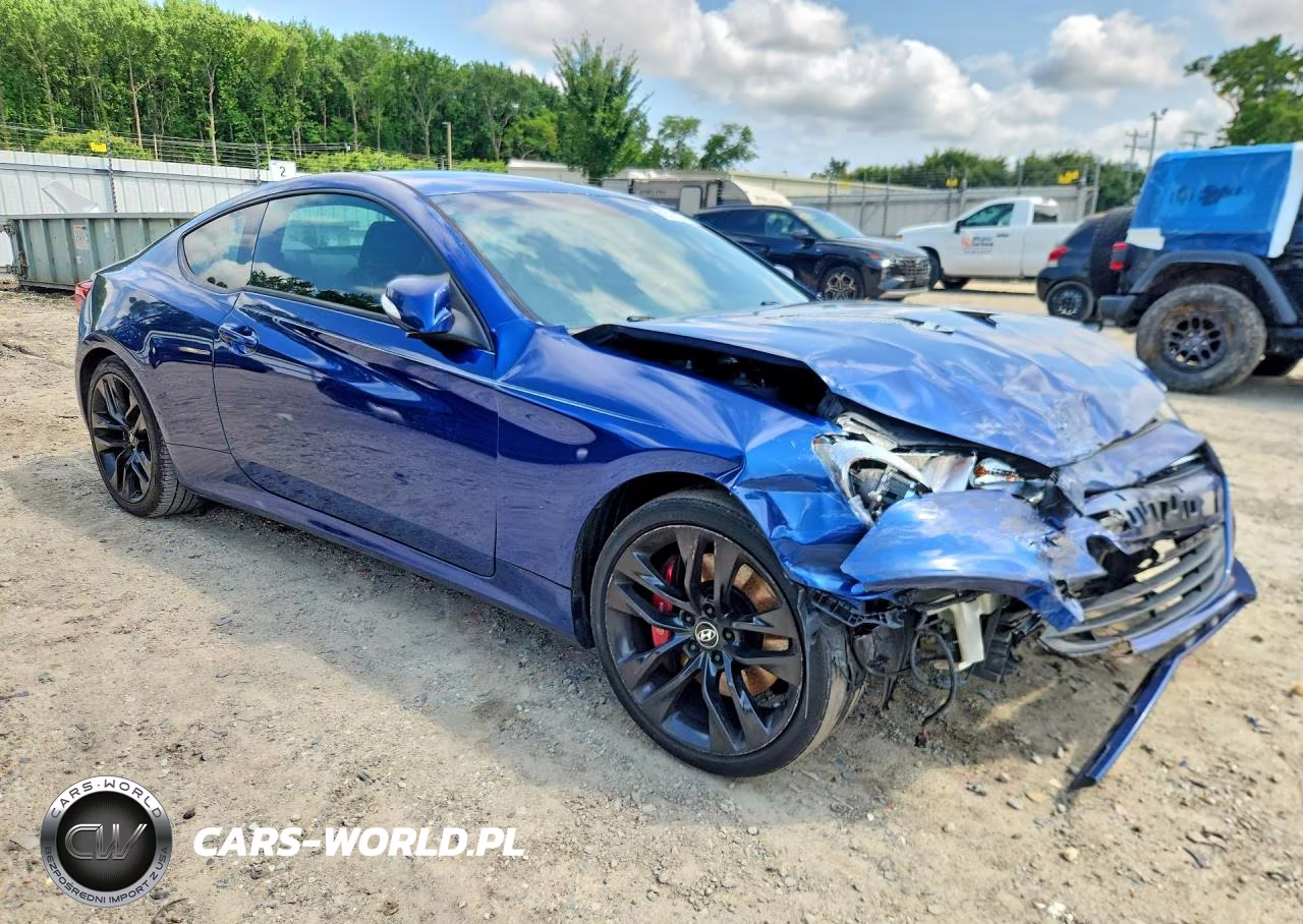 2015 Hyundai Genesis Coupe 3.8 R-Spec VIN:KMHHU6KJ2FU127085 - 4