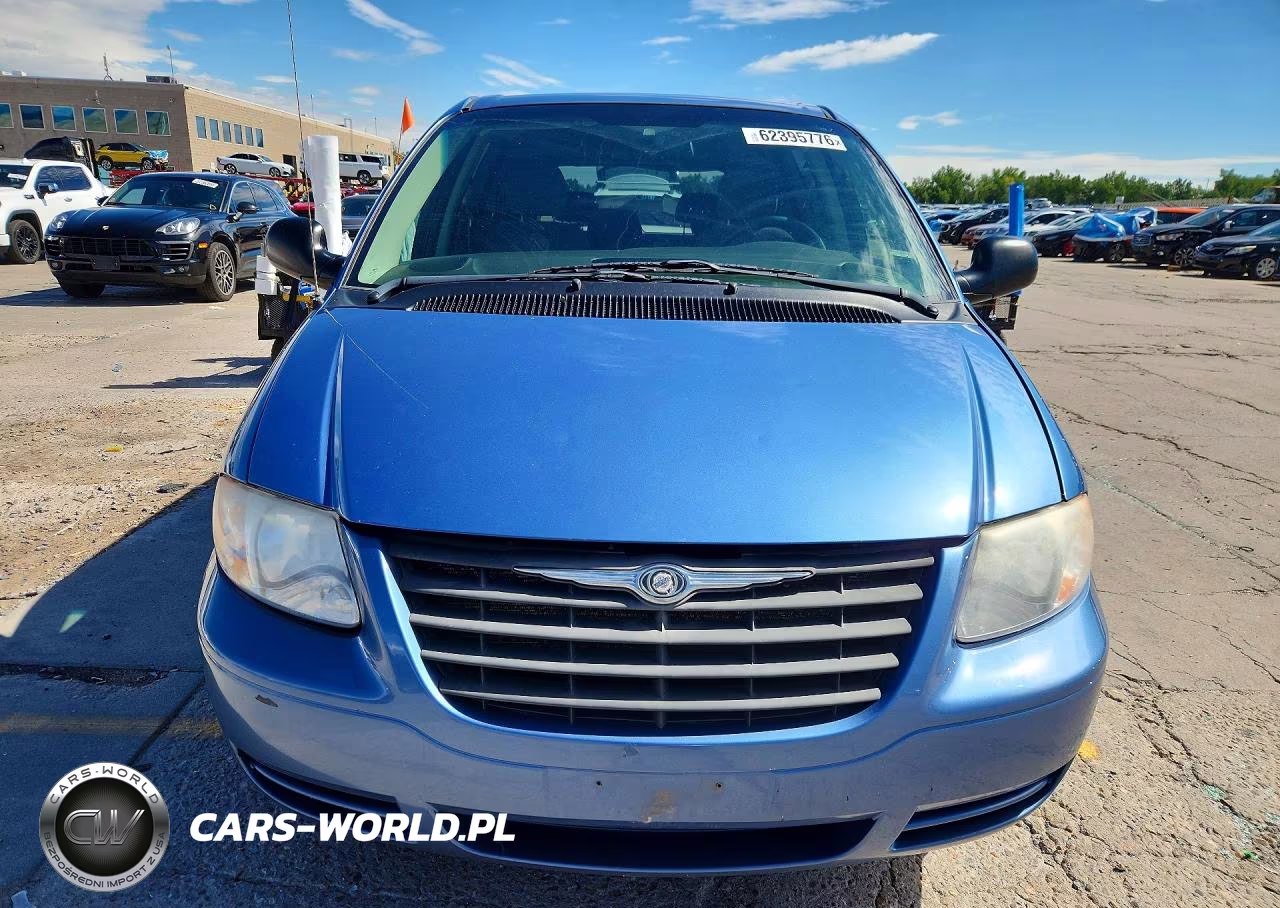 2007 Chrysler Town & Country Lx VIN:1A4GJ45R97B218408 - 5