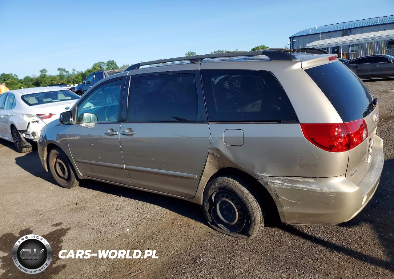 2007 Toyota Sienna Le 7-Passenger VIN:5TDZK23C77S013015 - 2