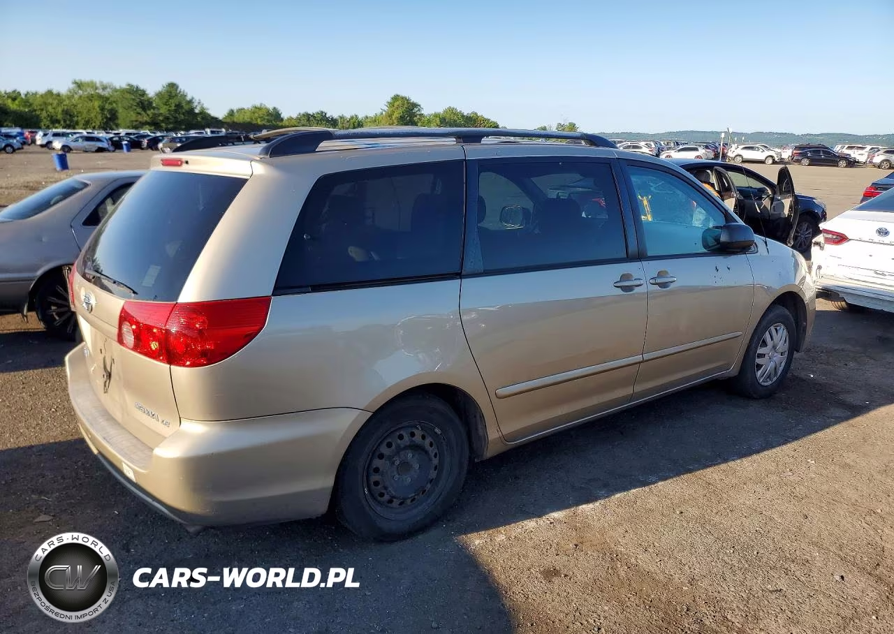 2007 Toyota Sienna Le 7-Passenger VIN:5TDZK23C77S013015 - 3