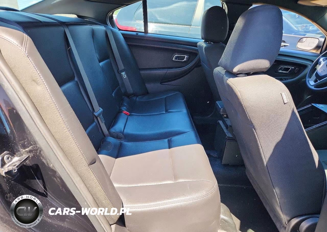 2018 Ford Taurus Police Interceptor VIN:1FAHP2MK8JG133688 - 10