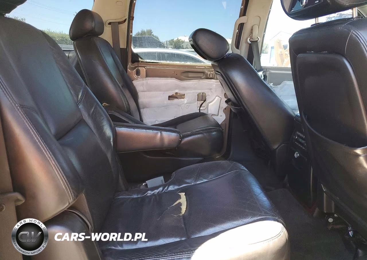 2007 Cadillac Escalade Esv VIN:1GYFK66817R331920 - 11
