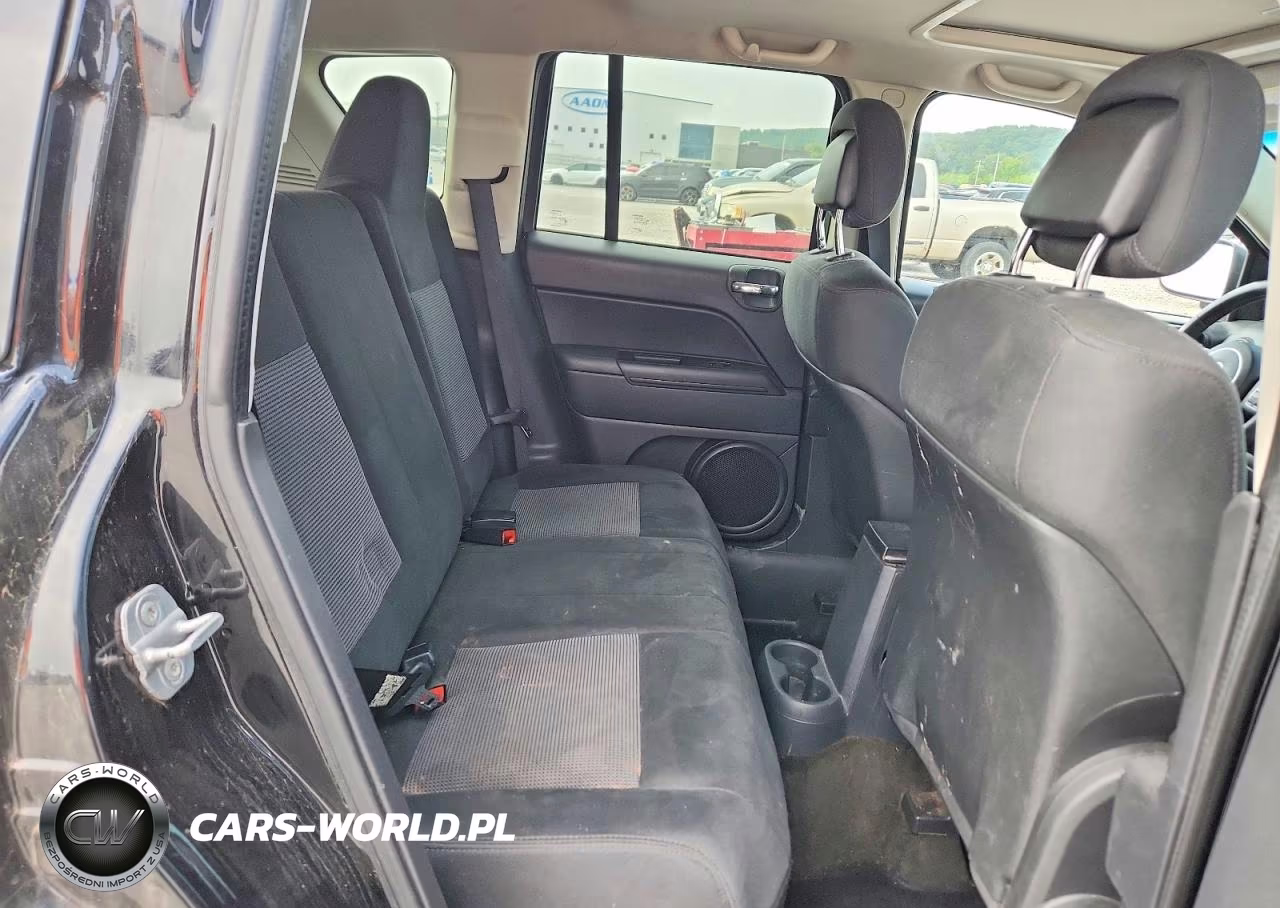 2013 Jeep Compass Latitude VIN:1C4NJDEB3DD237150 - 10