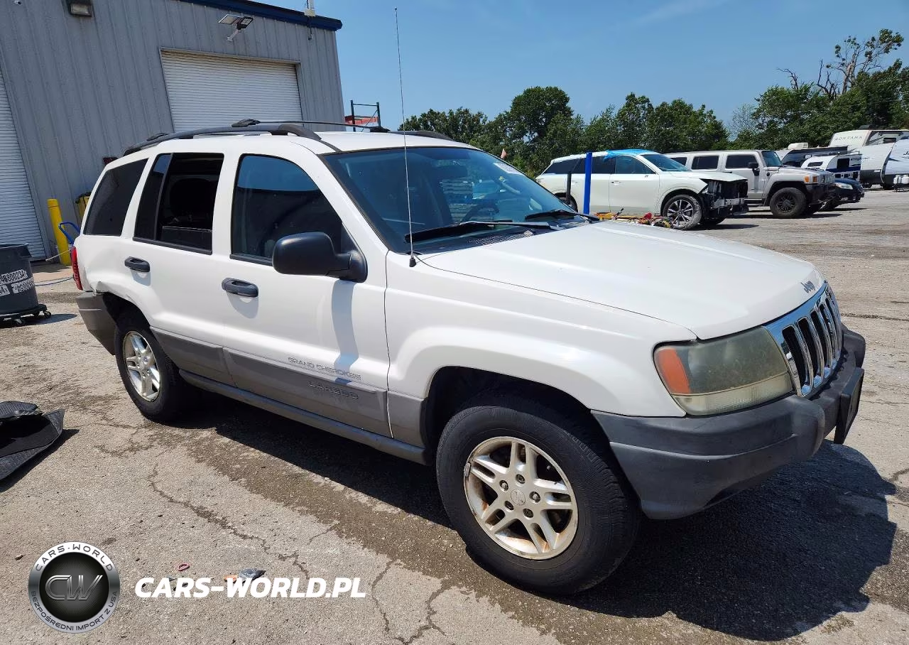 2003 Jeep Grand Cherokee Laredo VIN:1J4GW48S33C592114 - 4