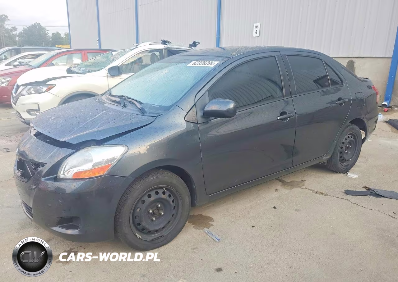 2011 Toyota Yaris Base