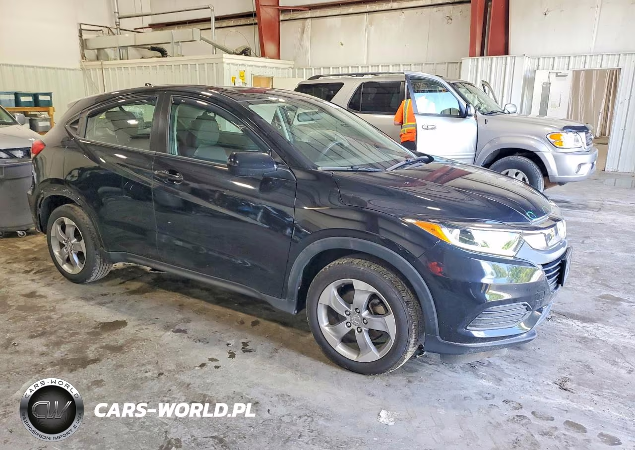 2021 Honda Hr-V Lx VIN:3CZRU6H31MM752851 - 4