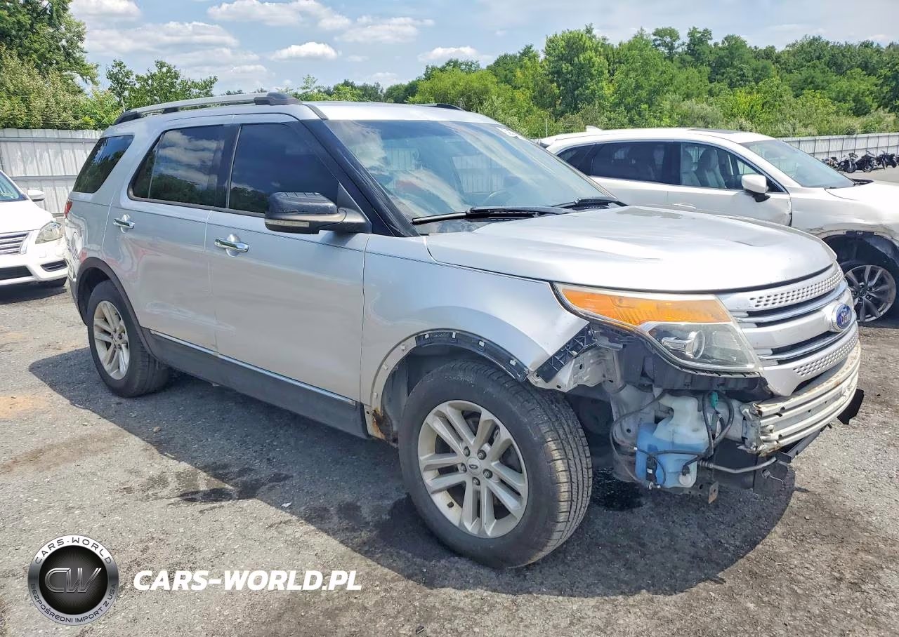 2012 Ford Explorer Xlt VIN:1FMHK7D85CGA34674 - 4