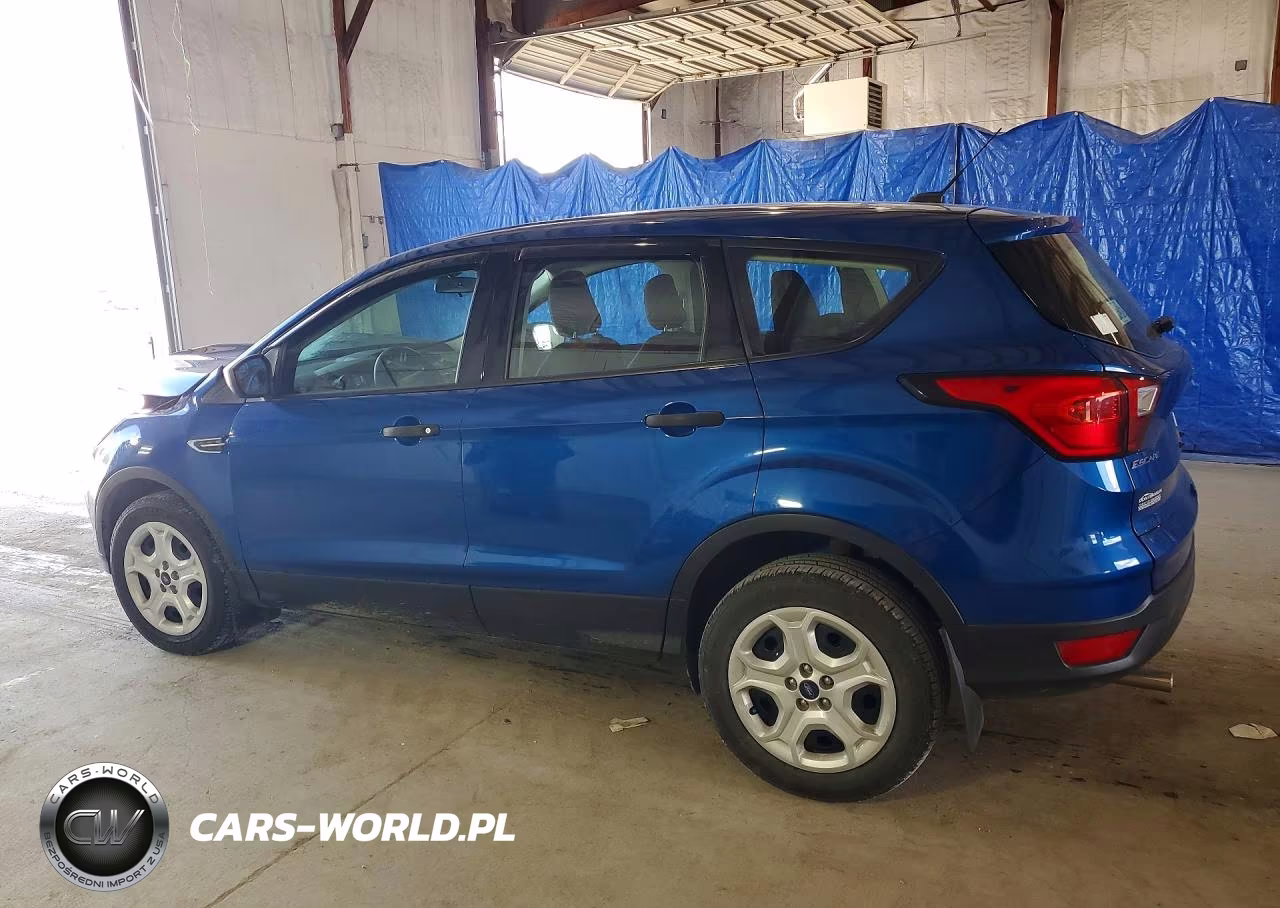 2019 Ford Escape S VIN:1FMCU0F71KUA39788 - 2
