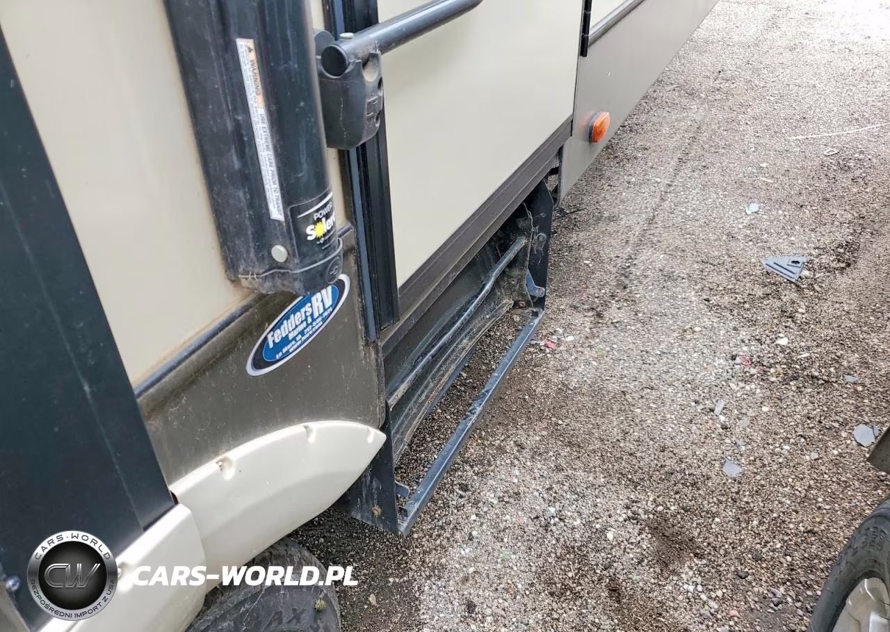 2017 Cross Roads Sunset Trail Camper VIN:4V0TC3326HE019935 - 9