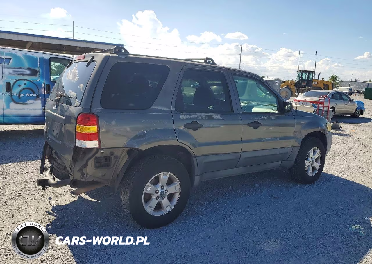 2005 Ford Escape Xlt VIN:1FMYU93125KA78223 - 3