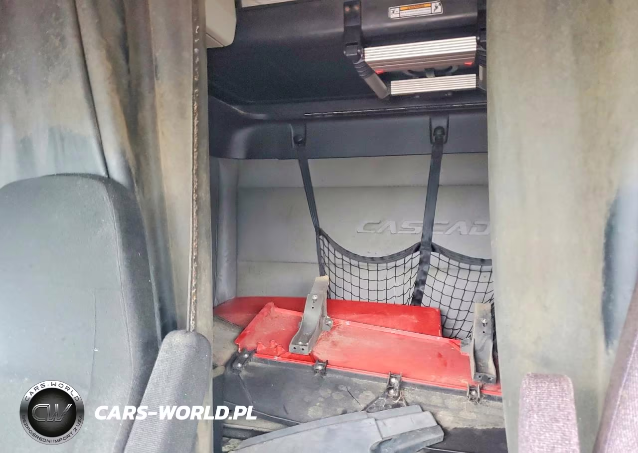 2019 Freightliner Cascadia 126 VIN:3AKJHHDR3KSHC2094 - 10